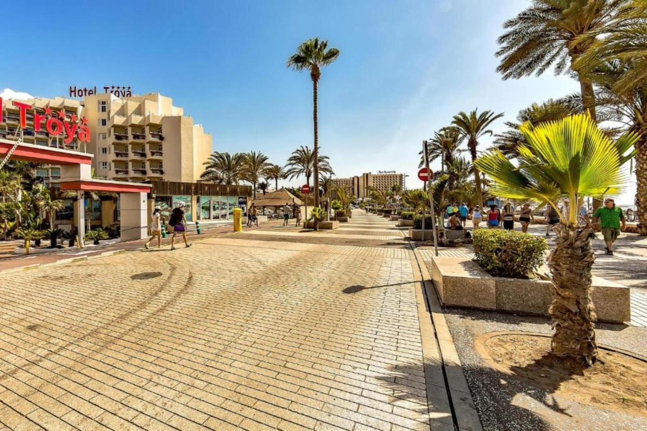 Two Bedroom Apartment With Wifi, Close To The Beach, In Playa De Las Americas Luaran gambar